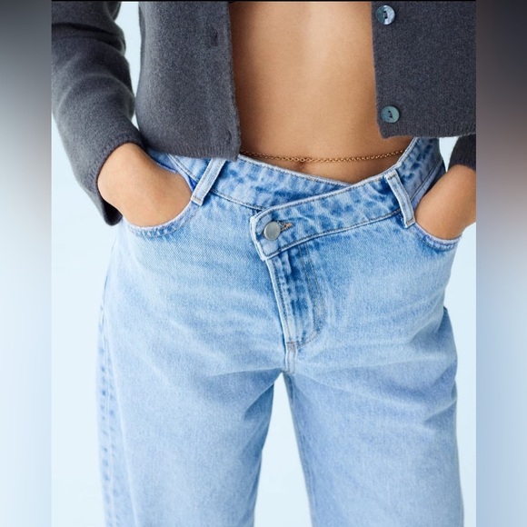 ZARA HIGH-RISE BAGGY JEANS Sz 6 - Picture 2 of 4